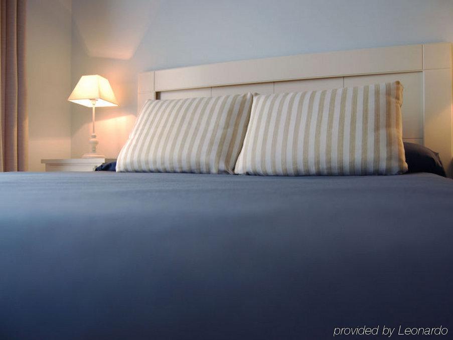 Alexandra Aparthotel Benstarhotelgroup Tarragona Bilik gambar