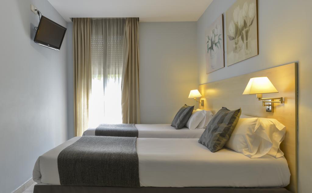 Alexandra Aparthotel Benstarhotelgroup Tarragona Bilik gambar
